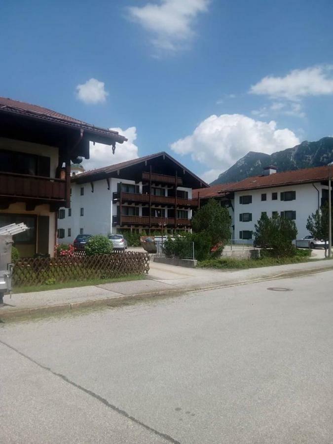 Alpina Inzell 335 Chiemgaukarte Appartement Buitenkant foto